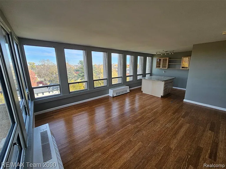 22700 Garrison St #709 — Photo 9