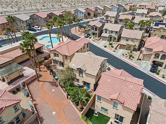 4th image of 1156 Safari Creek Dr