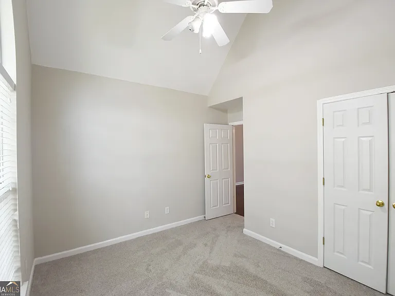 208 Turnbridge Cir — Photo 8