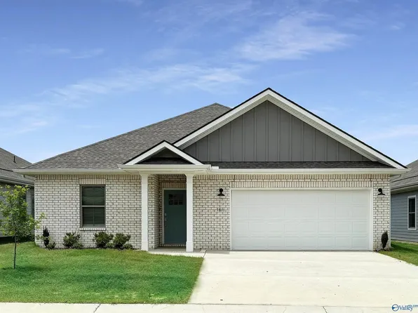 15652 Ruthie Lynn Dr, Athens, AL 35613