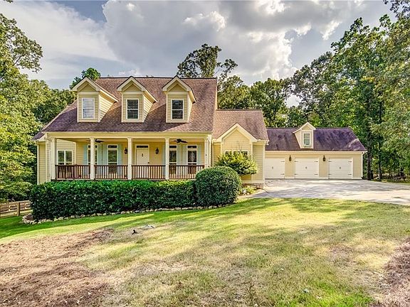 3rd image of 14 Branson Mill Dr