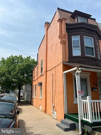 2nd image of 1322 Buttonwood St