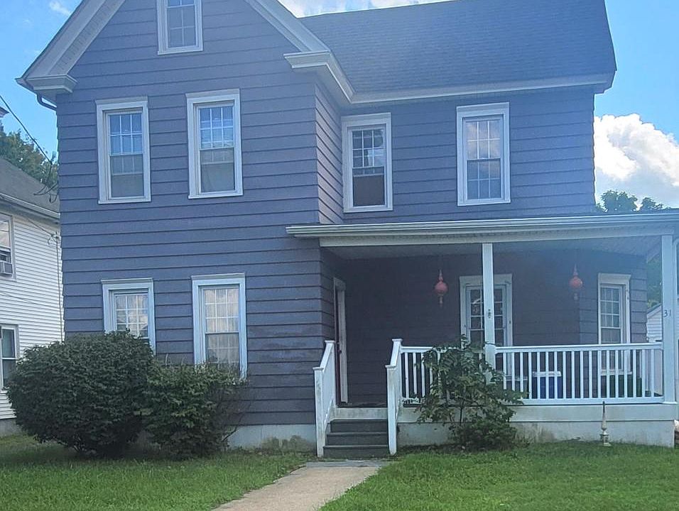 2nd image of 31 E Mill St