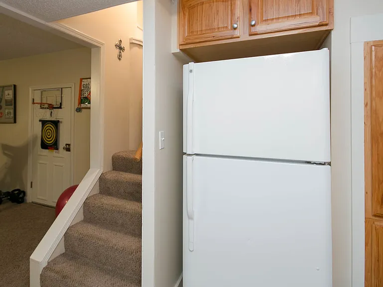 430 Vattier St — Photo 13