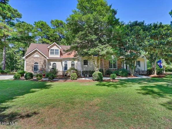 107 S Grist Mill Road, Hampstead, NC 28443