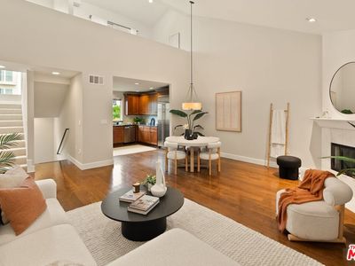 3971 Moore St APT 102, Los Angeles, CA, 90066