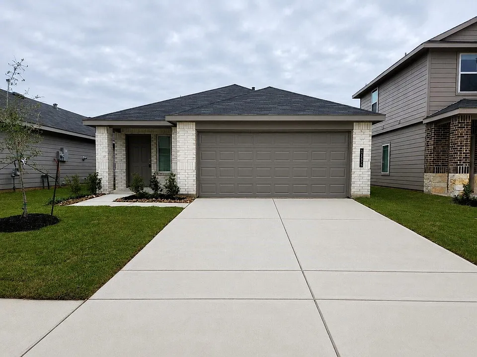 1135 Sultana Springs Ct