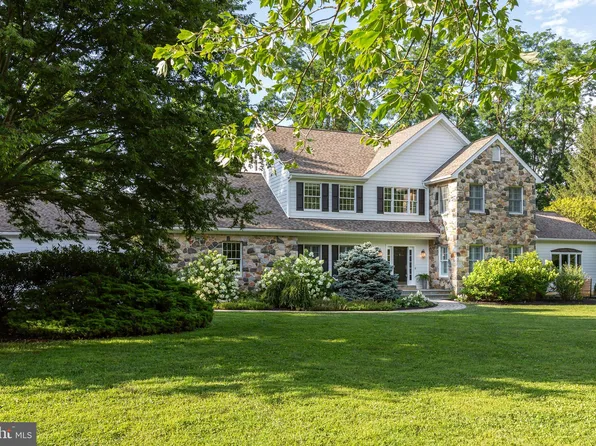 995 Baneswood Dr, Kennett Square, PA 19348