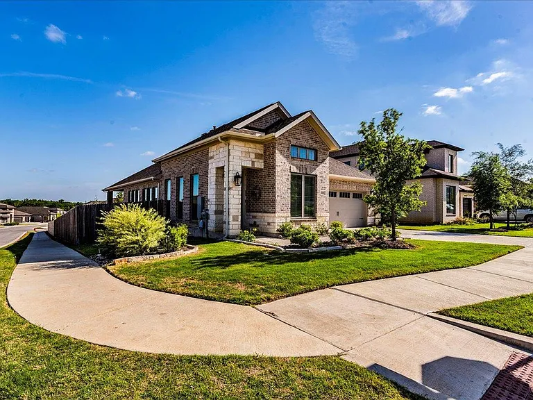 170 Alice Jane Ln — Photo 2