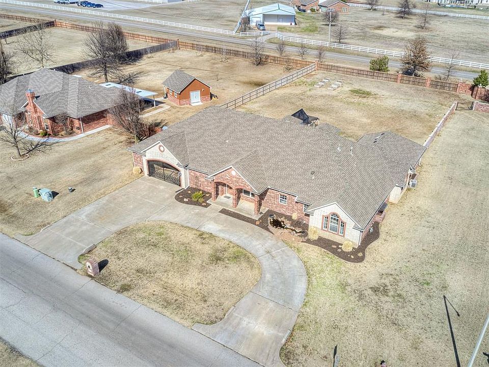 1st image of 1501 W Quail Lake Way