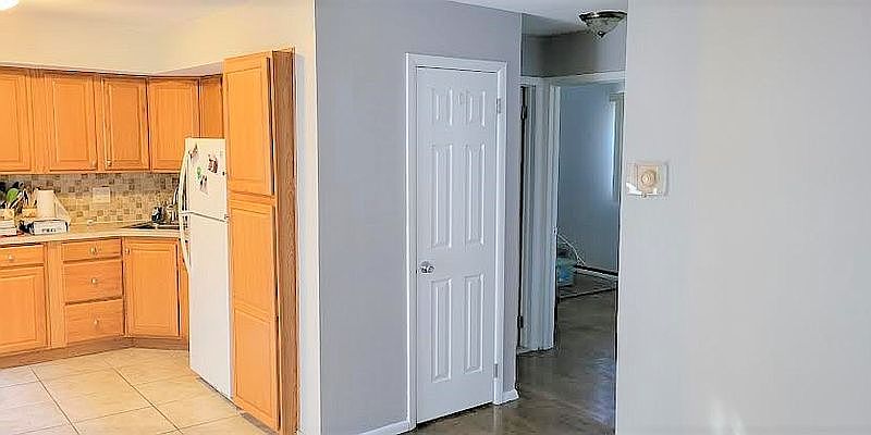 1st image of 48 Ionia Ave Floor 2