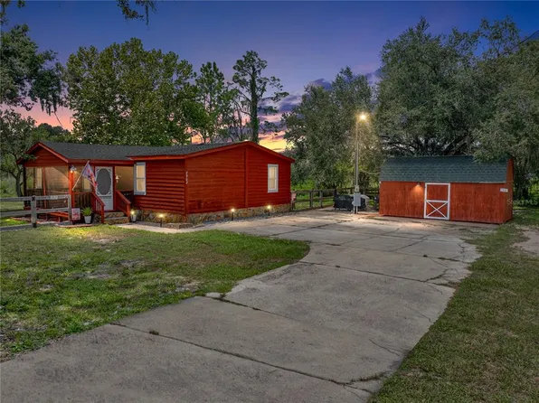 2902 E Knights Griffin Rd, Plant City, FL 33565