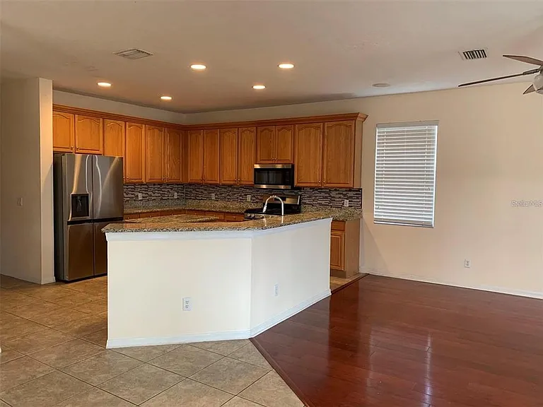 20110 Nob Oak Ave — Photo 14