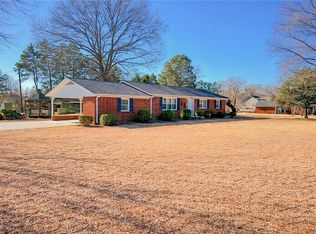 506 Archergate Rd, Browns Summit, NC 27214