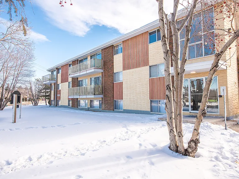 1602 Sherwood Dr — Photo 25