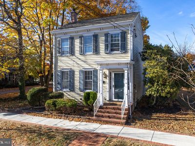 18 N Main St, Allentown, NJ, 08501