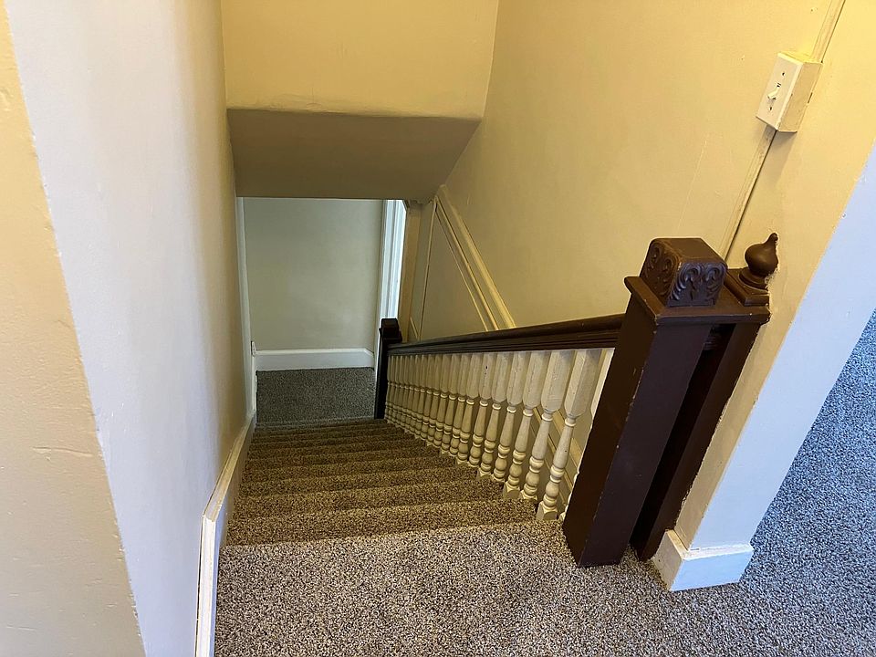 Stairway entrance (looking down)