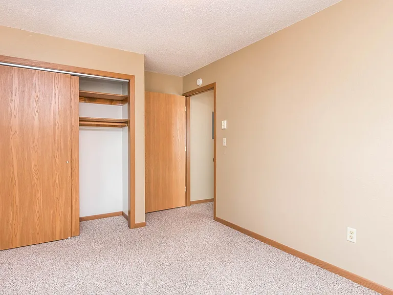 Campus View Apartments — Photo 15