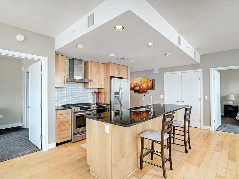 300 Bowie St #1301 — Photo 9