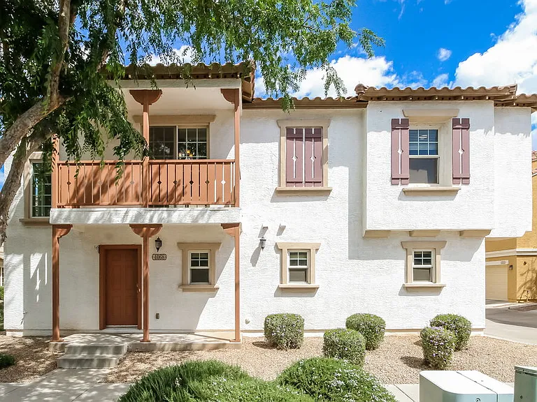 4068 E Windsor Dr — Photo 1