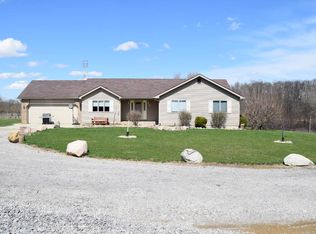 4580 W Old Trail Rd, Larwill, IN 46764