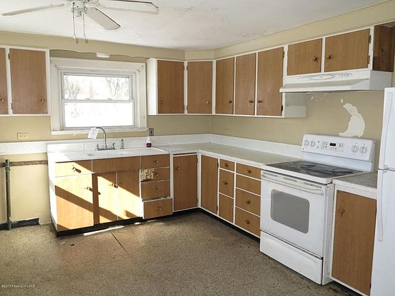 4th image of 89 37th St