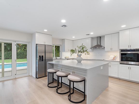 2nd image of 1480 SW 19th Street