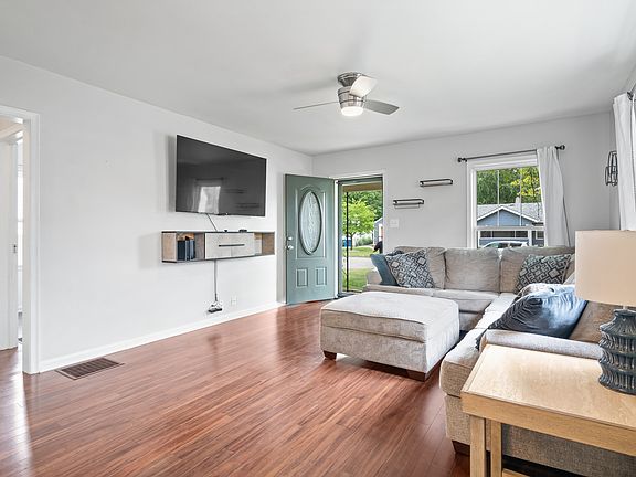 5th image of 4922 Kingsley Dr