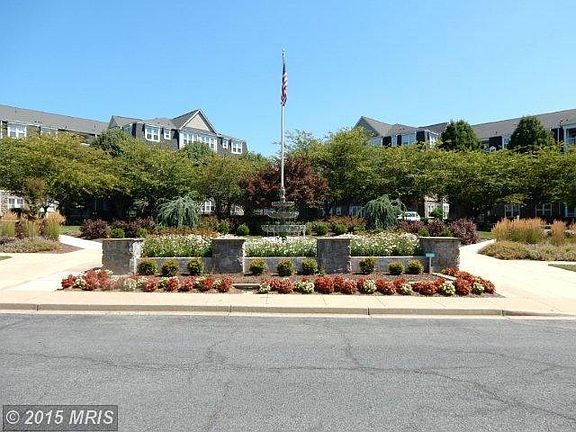 3rd image of 2520 Waterside Dr Unit 111