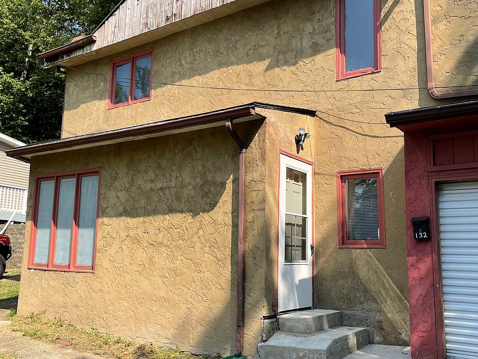 1st image of 132 W Washington St