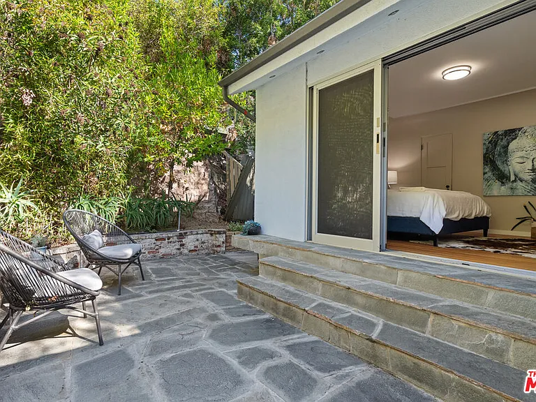 1853 Nichols Canyon Rd — Photo 24