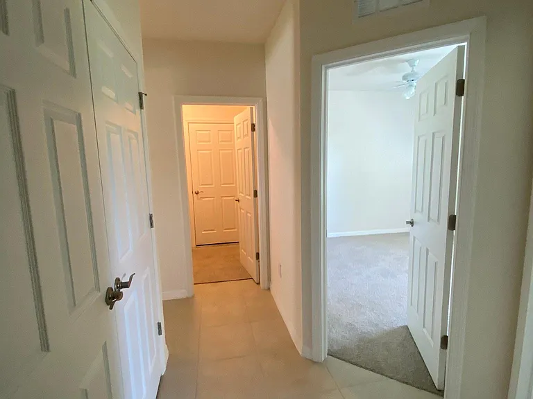 636 SW 19th Ave — Photo 16