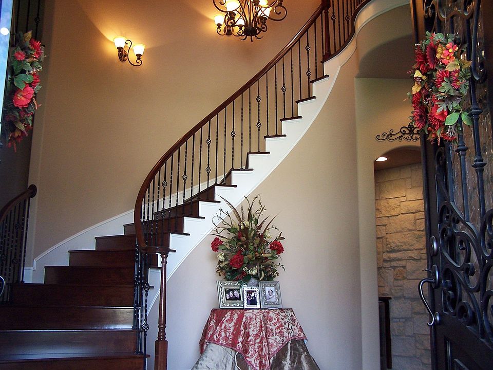 1st image of 2334 Camino Del Verdes Pl