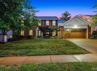 3038 Woodbridge Creek Dr, Saint Louis, MO 63129