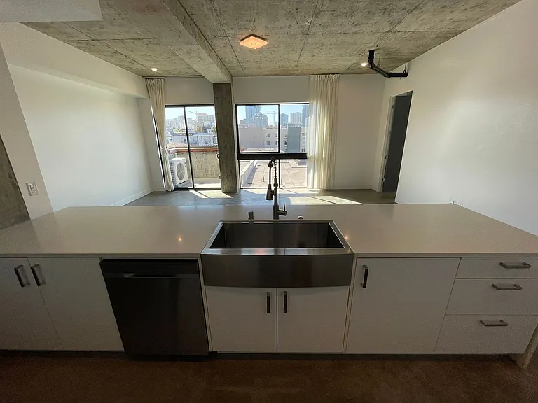 Contour Lofts — Photo 10