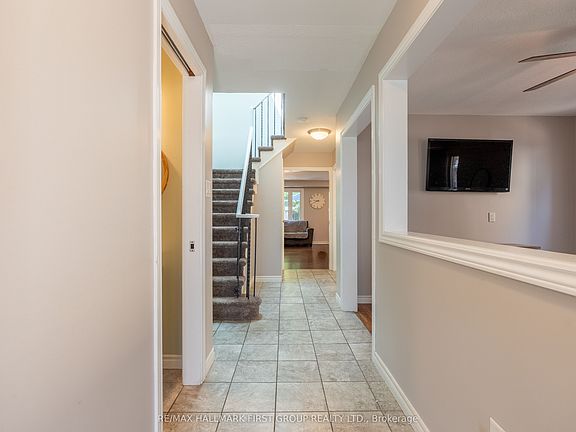 4th image of 683 Grandview Dr