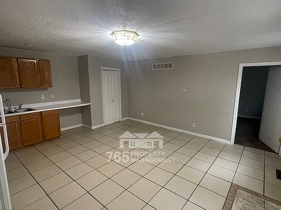 5th image of 1235 S Buckeye St APT C
