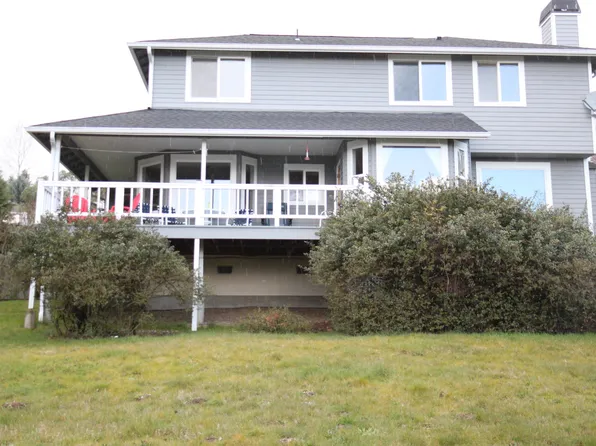 24220 48th Pl SW, Vashon, WA 98070