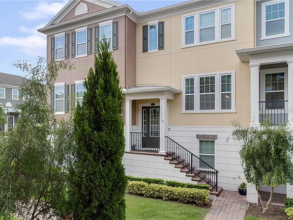 2nd image of 560 Scotia Pl