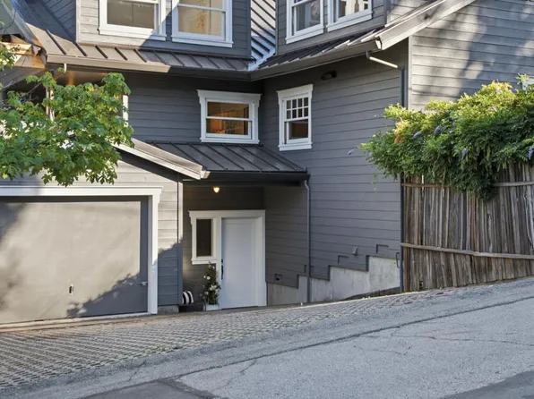 133 Russell Ave, Portola Valley, CA 94028