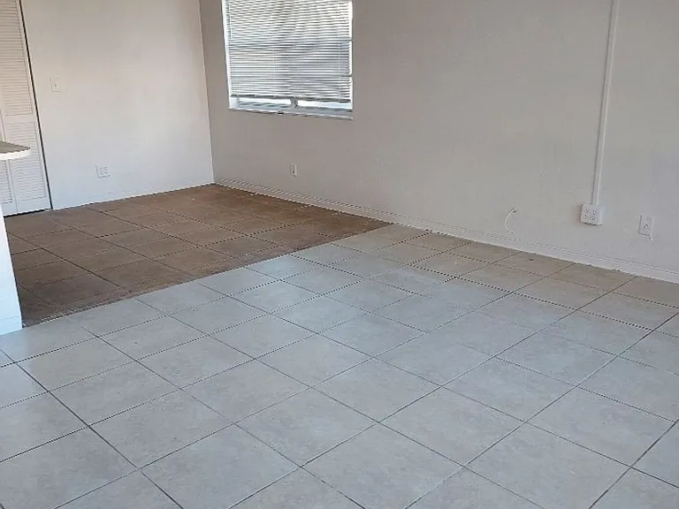201 Nancy Dr #2 — Photo 6