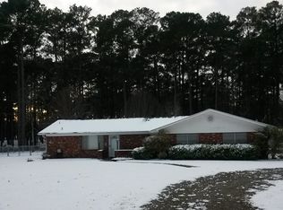 220 Ates Rd, Pineville, LA 71360