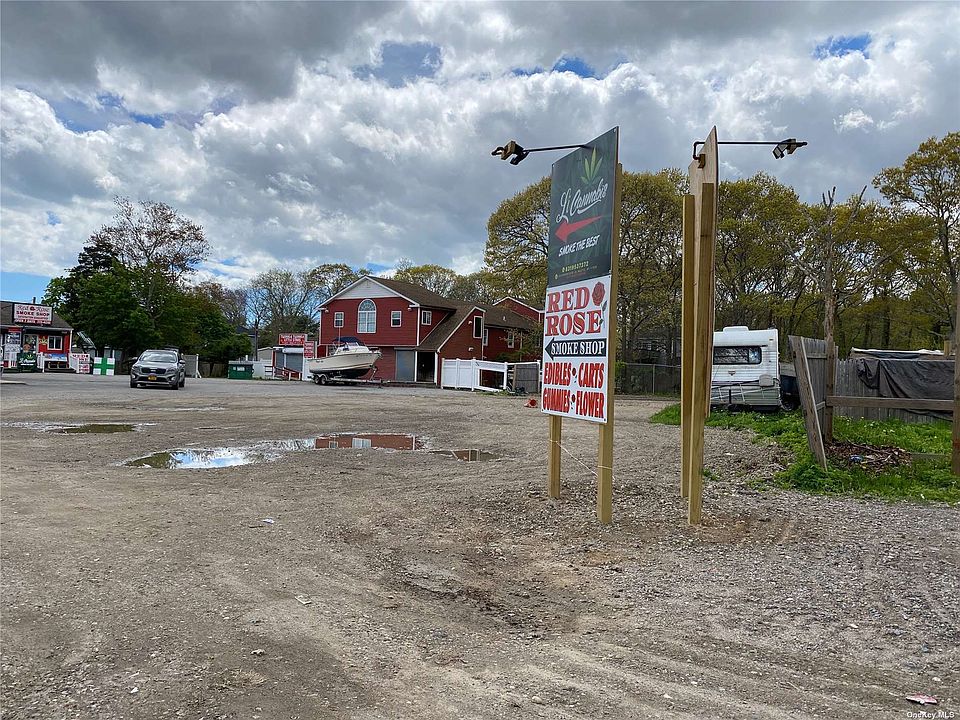 108 Poospatuck Lane, Mastic, NY 11950 Zillow