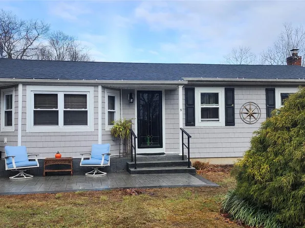 5 Karls Road, Yaphank, NY 11980