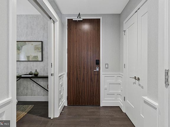 3rd image of 45 Sutton Sq SW Unit 605