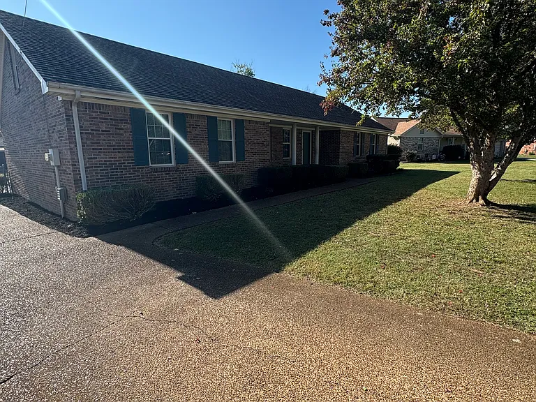 114 Bordeaux Ct — Photo 2