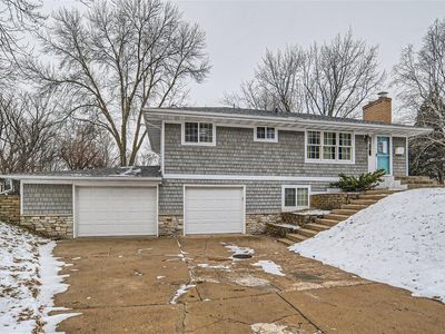 7729 Plymouth Ave N, Golden Valley, MN, 55427
