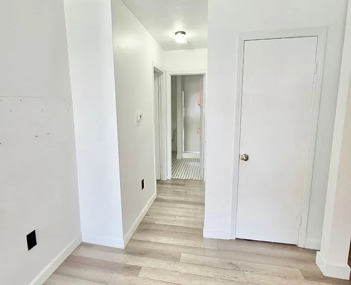 681 Providence St — Photo 11