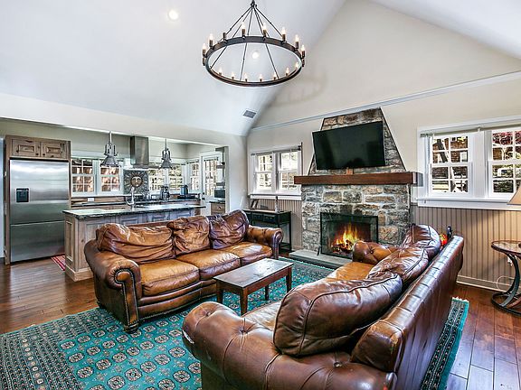 11 Lakeview Rd South Salem, NY (10 of 27).jpg