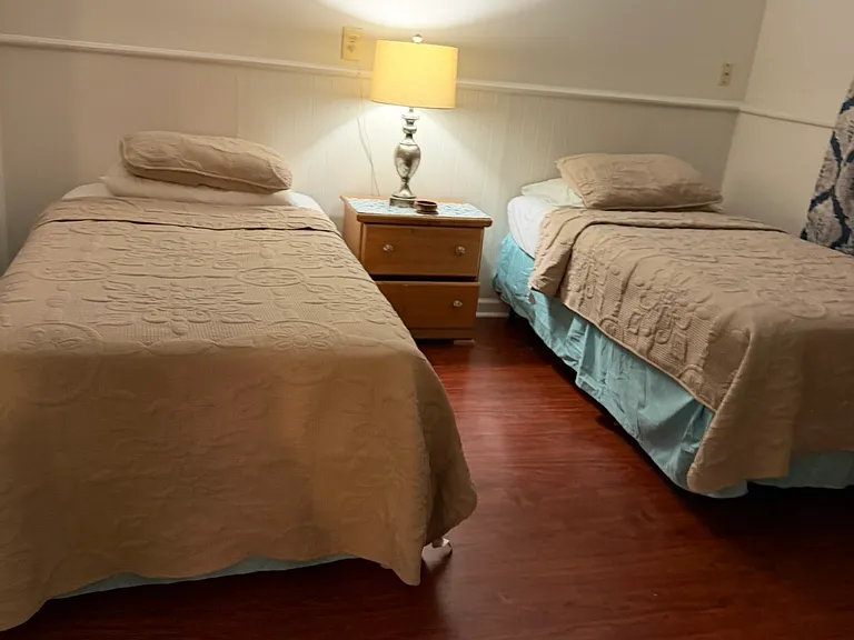 10801 Dorton Dr — Photo 22